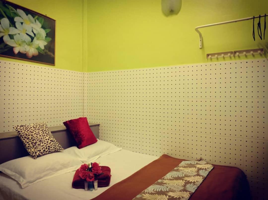 Weng Kong Homestay Slim River Exterior photo